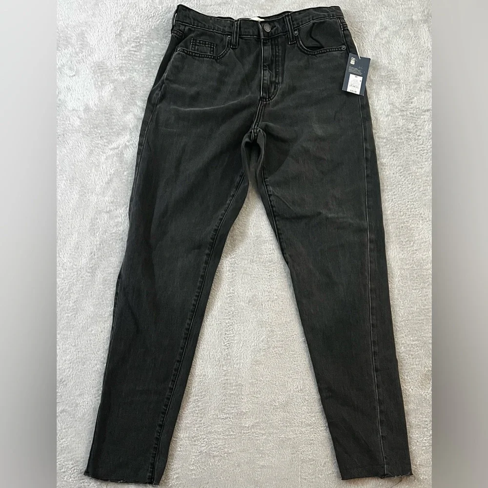 00/24R NWT Universal‎ Thread Boyfriend Jeans Black Non-Stretch Raw Hem